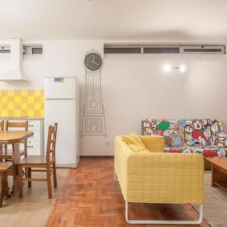Residencia Laranjeira Hostel ปอร์โต ภายนอก รูปภาพ